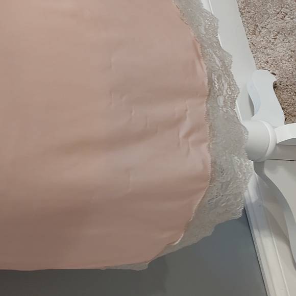 💕 Vintage GUC Victorias Secret Ladies Pink Label Push Up Underwire Chemise, 34B - Picture 5 of 9